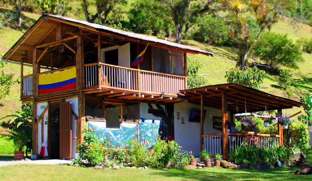 سالنتو Ecolodge Puente Explanacion المظهر الخارجي الصورة